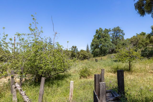 4716 Leonard Road, Mariposa, CA 95338