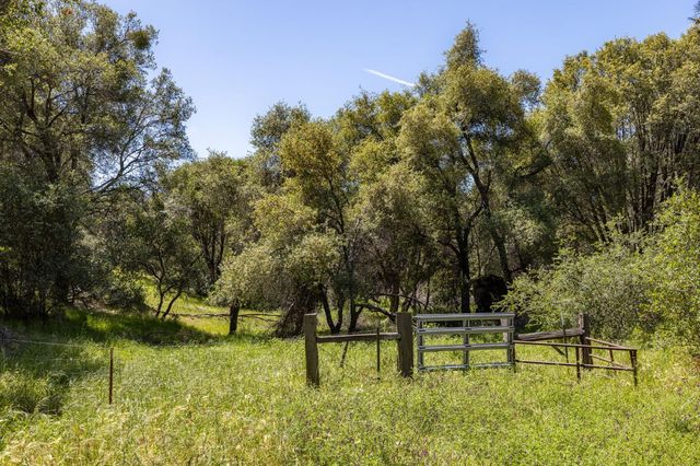 4716 Leonard Road, Mariposa, CA 95338