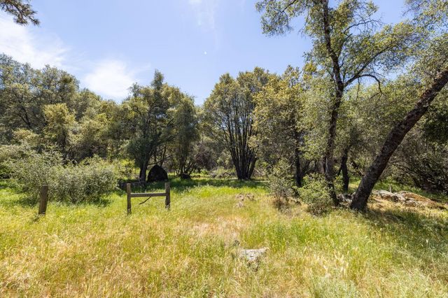 4716 Leonard Road, Mariposa, CA 95338