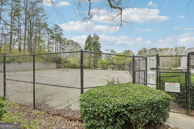 1006 Mill Pond Drive SE, Smyrna, GA 30082