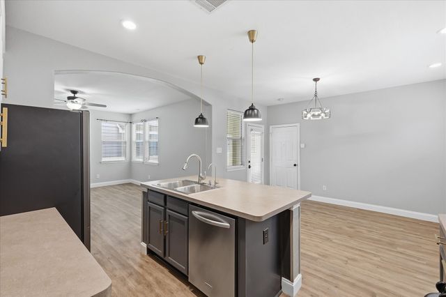 1208 Spanish Moss Drive, Savannah, TX 76227