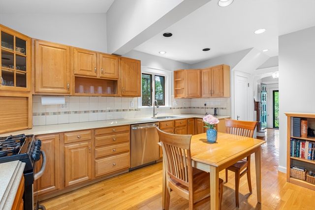 45 Pine Ridge Road, Arlington, MA 02476
