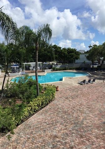 1470 NE 123rd Street A902, North Miami, FL 33161