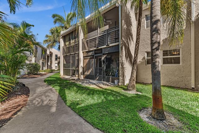 5314 NE 6 Avenue E20, Oakland Park, FL 33334