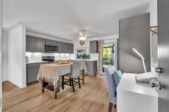 5314 NE 6 Avenue E20, Oakland Park, FL 33334