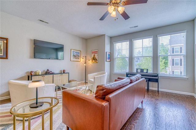 106 Prosperity CT, Williamsburg, VA 23188