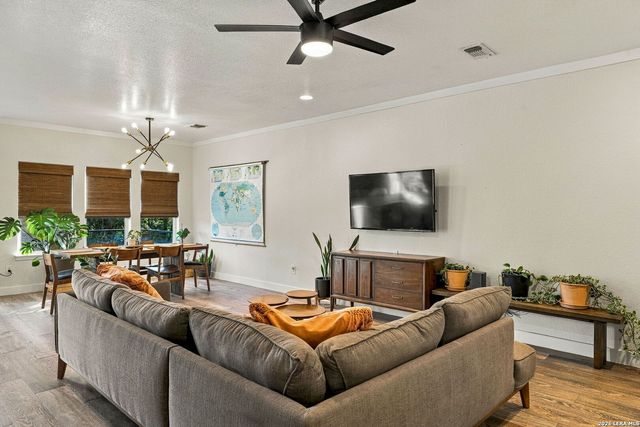 1655 Rocky Ridge Loop, Canyon Lake, TX 78133