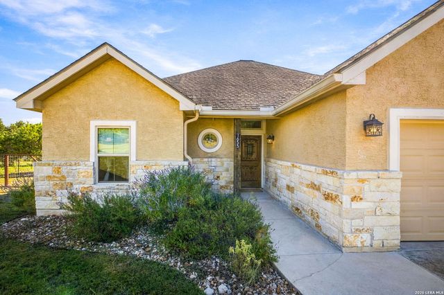 1655 Rocky Ridge Loop, Canyon Lake, TX 78133