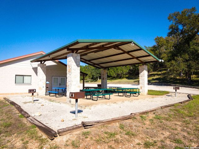 1655 Rocky Ridge Loop, Canyon Lake, TX 78133