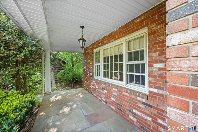 2 Golf View Circle, Stamford, CT 06905