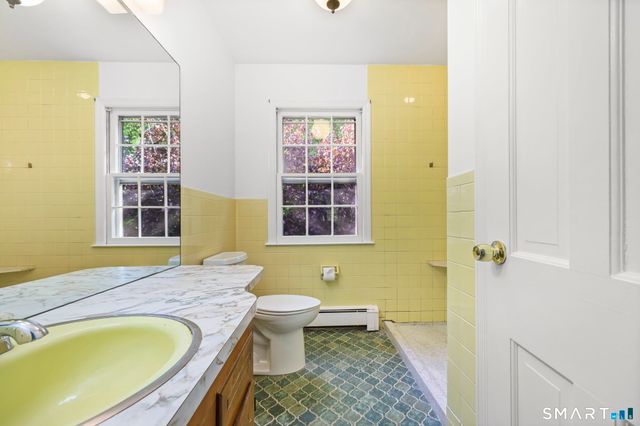 2 Golf View Circle, Stamford, CT 06905