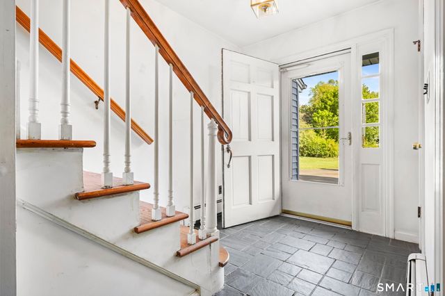 2 Golf View Circle, Stamford, CT 06905