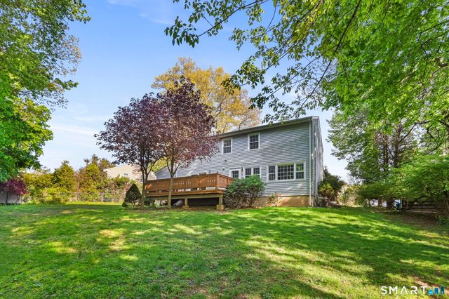 2 Golf View Circle, Stamford, CT 06905