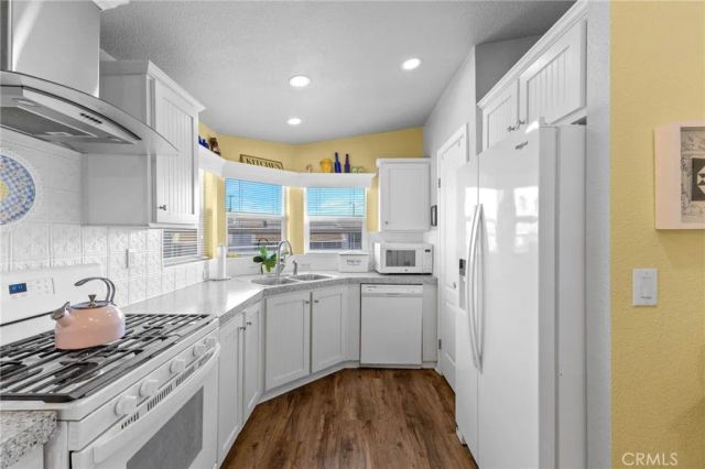 22221 Bloomfield 11, Cypress, CA 90630