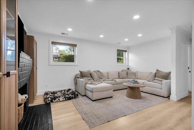 1429 Cadmus Drive, Troy, MI 48085