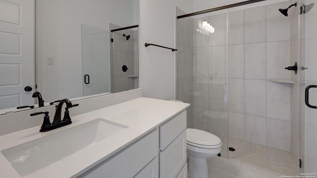 209 Hidalgo, Boerne, TX 78006