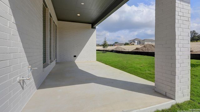 209 Hidalgo, Boerne, TX 78006