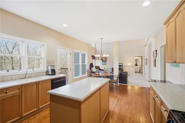 9240 Old Preserve Trail, Ball Ground, GA 30107