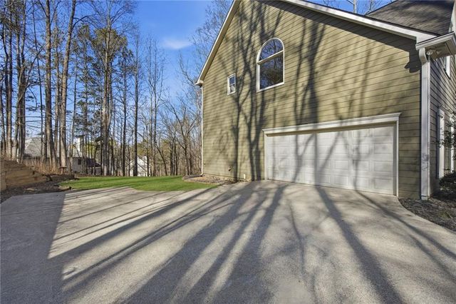 9240 Old Preserve Trail, Ball Ground, GA 30107