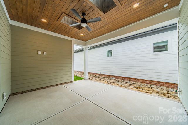 19036 Newburg Hill Road 24, Davidson, NC 28036