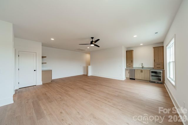 19036 Newburg Hill Road 24, Davidson, NC 28036