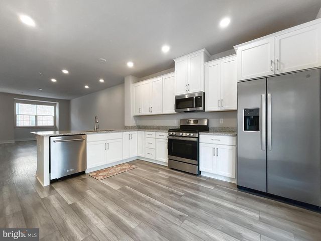 107 KING ST, Bensalem, PA 19020