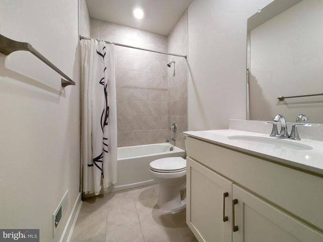 107 KING ST, Bensalem, PA 19020