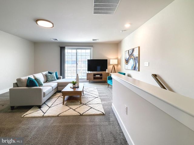 107 KING ST, Bensalem, PA 19020