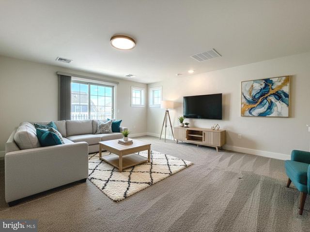 107 KING ST, Bensalem, PA 19020