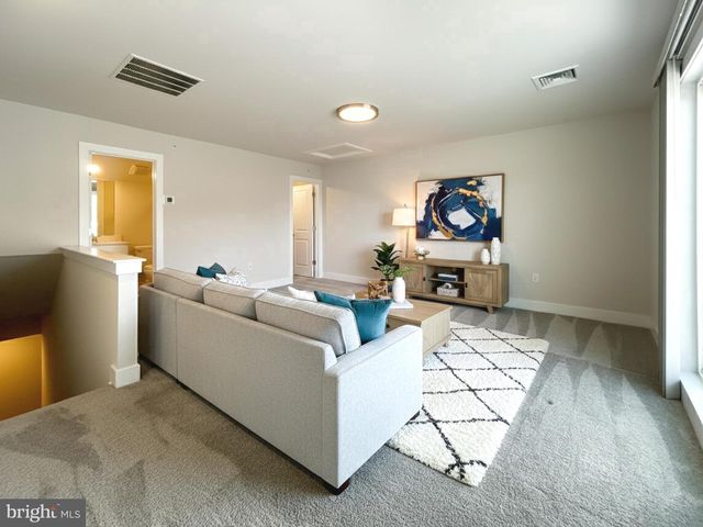 107 KING ST, Bensalem, PA 19020