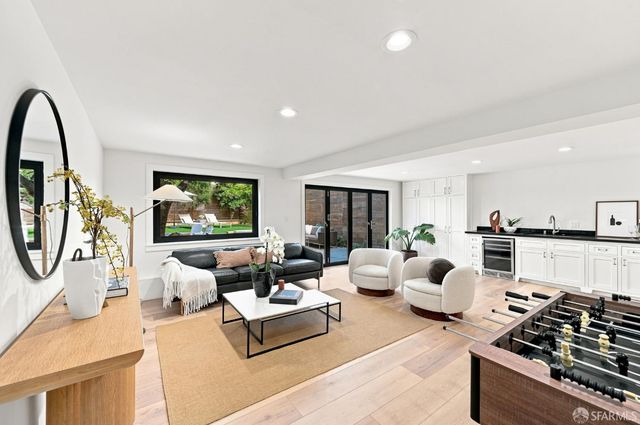 2366 20th Avenue, San Francisco, CA 94116