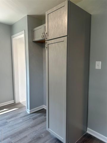 4803 Mildred Street, Wayne, MI 48184