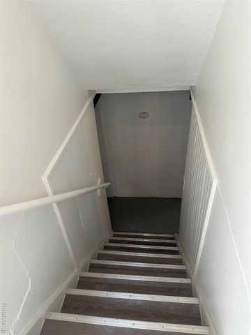 4803 Mildred Street, Wayne, MI 48184