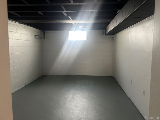 4803 Mildred Street, Wayne, MI 48184