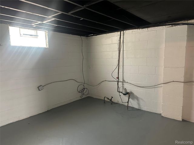 4803 Mildred Street, Wayne, MI 48184