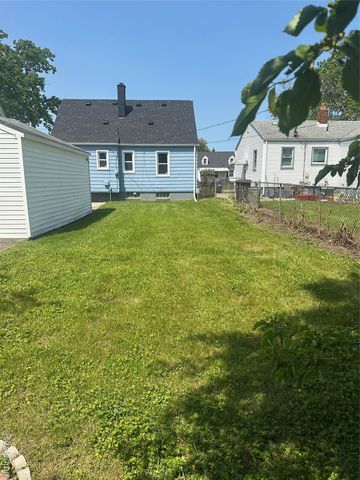 4803 Mildred Street, Wayne, MI 48184