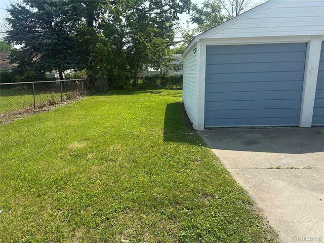 4803 Mildred Street, Wayne, MI 48184