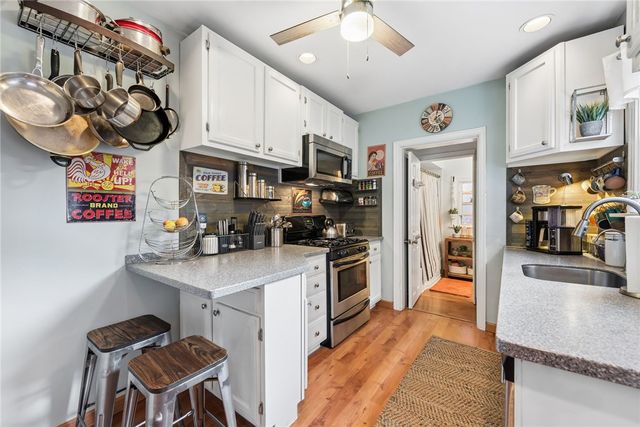 2303 Sidney St, South Side, PA 15203