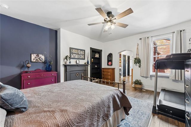 2303 Sidney St, South Side, PA 15203