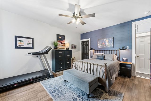 2303 Sidney St, South Side, PA 15203