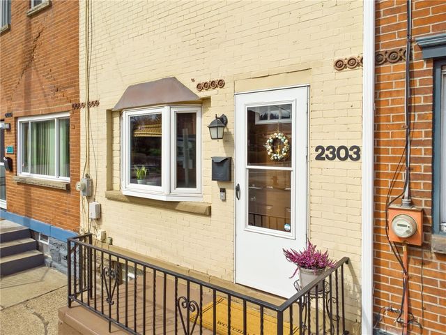 2303 Sidney St, South Side, PA 15203