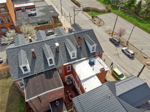 2303 Sidney St, South Side, PA 15203