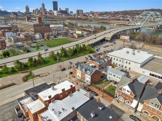 2303 Sidney St, South Side, PA 15203