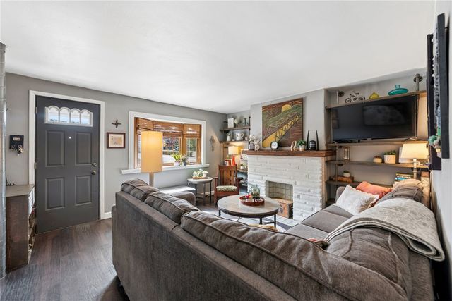 2303 Sidney St, South Side, PA 15203