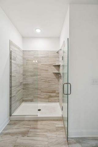 3703 Shady Forest Dr, Murfreesboro, TN 37128