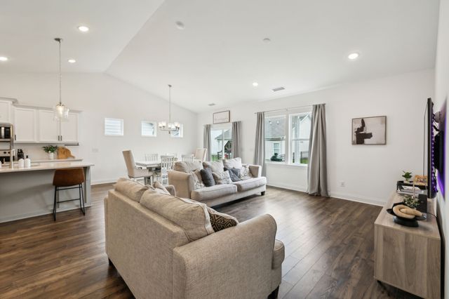 3703 Shady Forest Dr, Murfreesboro, TN 37128