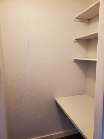 807 Fernwood CV, Round Rock, TX 78664