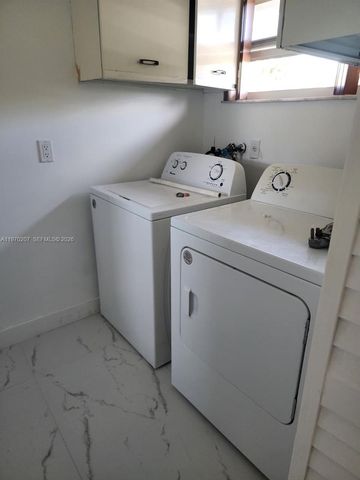 1445 Grant St A, Hollywood, FL 33020