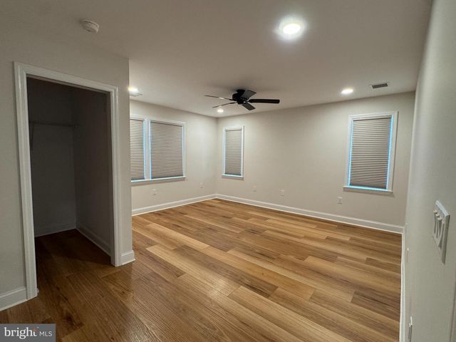 14 W BAYBERRY DR, Long Beach Township, NJ 08008
