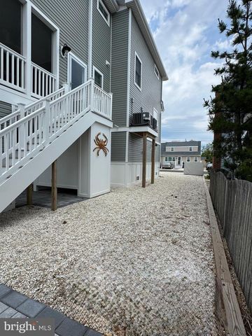 14 W BAYBERRY DR, Long Beach Township, NJ 08008